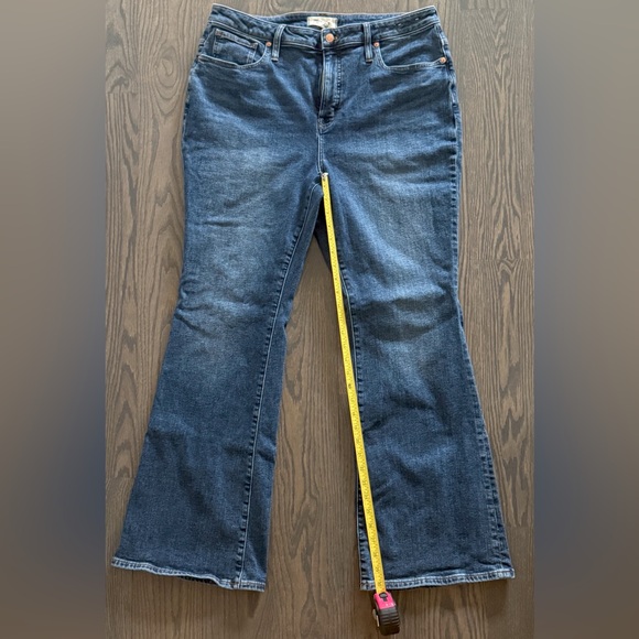 Madewell Curvy Skinny Flare Jeans in Alvord Wash: Instacozy Edition Size 33 EUC - Picture 6 of 10